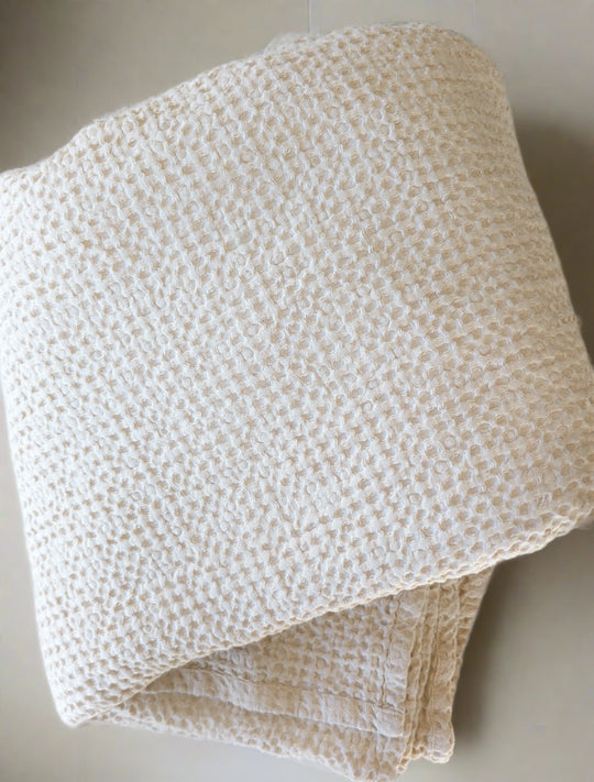 100% Cotton Blankets King Size for Bed - 405GSM Waffle Weave Blankets for All Seasons, Cozy and Warm, Grey Soft Lightweight Woven Knit Blankets #color_beige