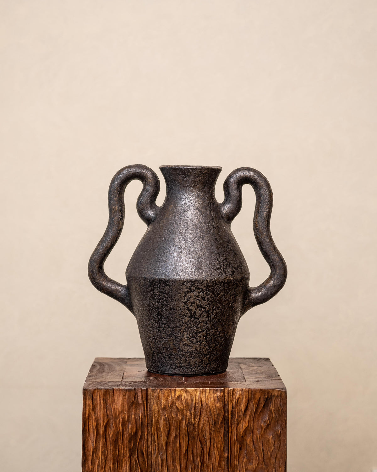 Waya Vessel Black