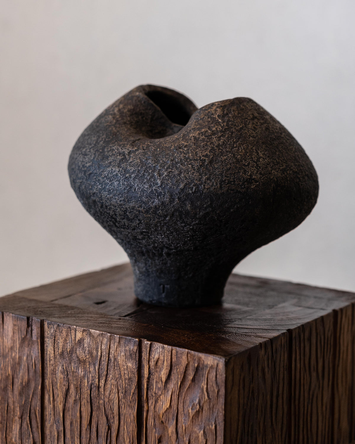Radi Vessel Charcoal