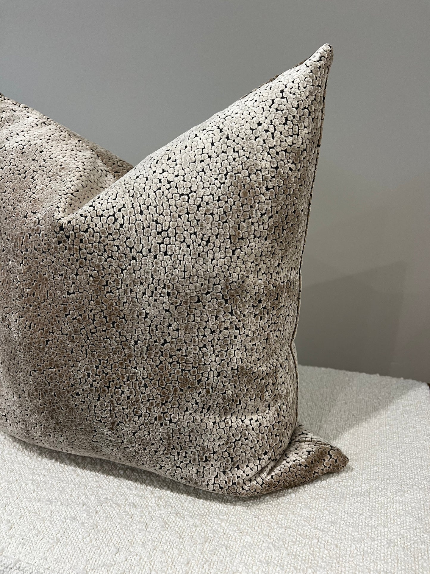 Velvet Spots Pillow Cover