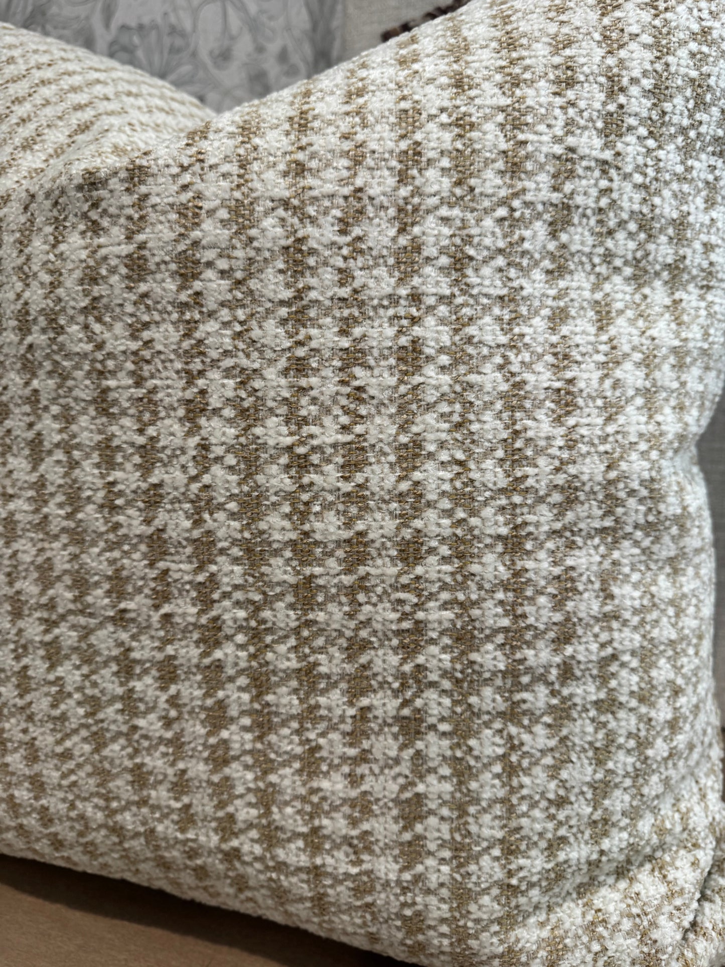 Gold/cream houndstooth Pillow Cover