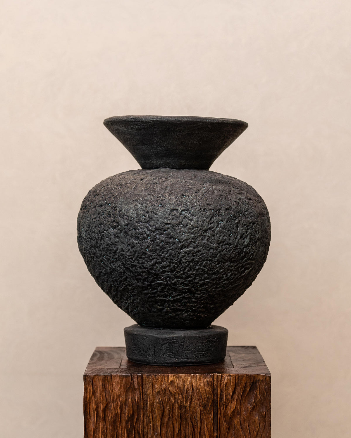 Textured Ines Vessel
