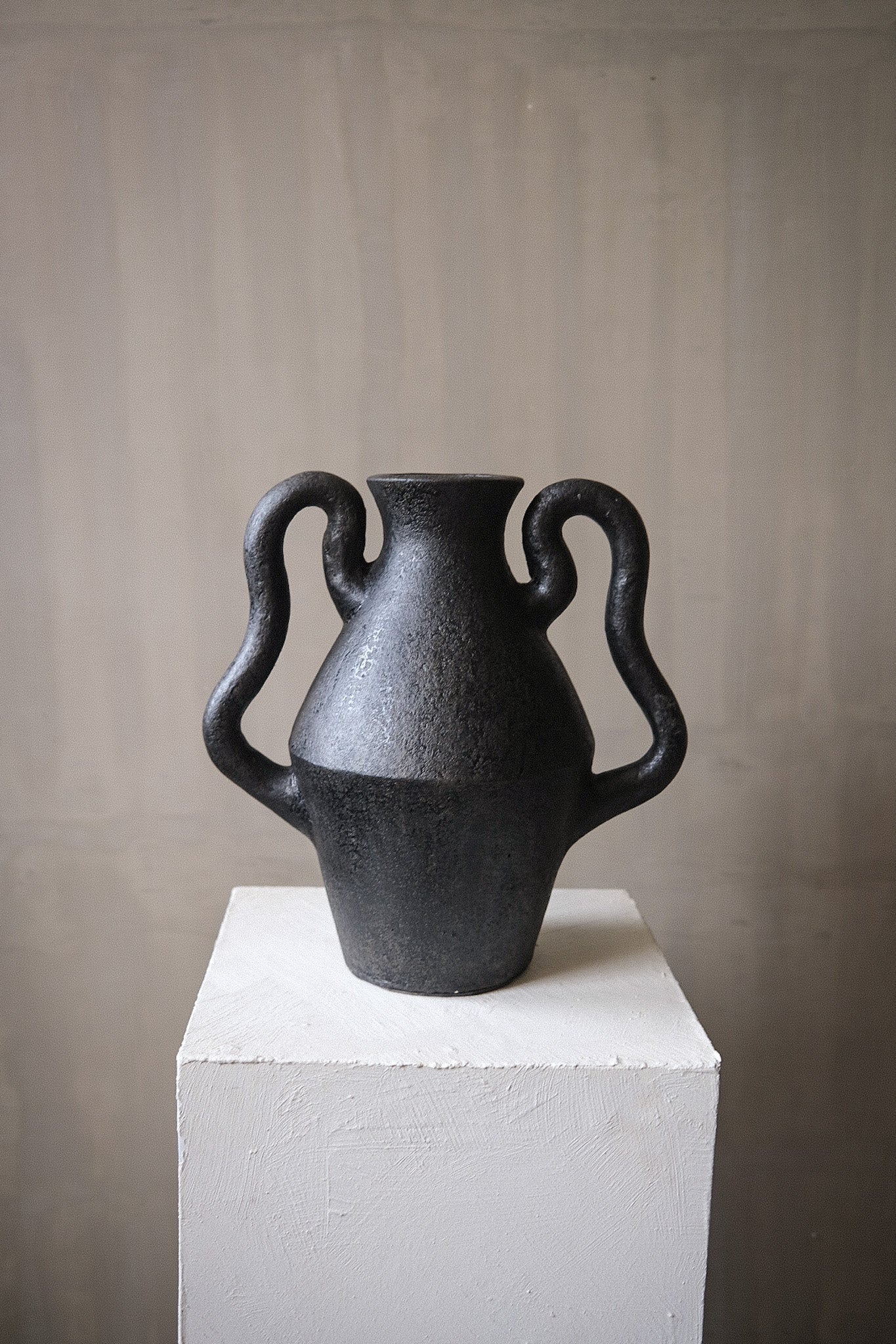 Waya Vessel Black