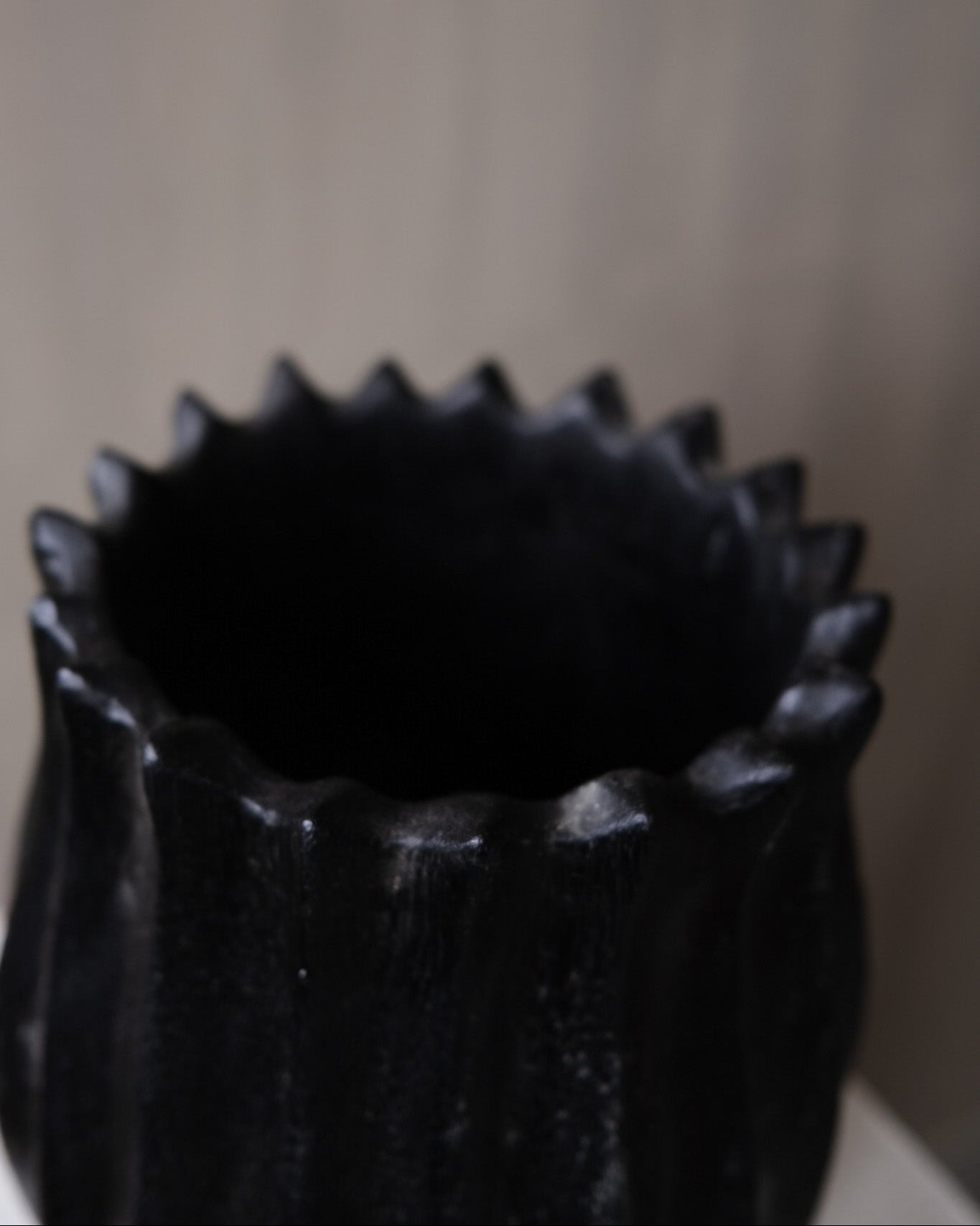 Tulip Bowl Black