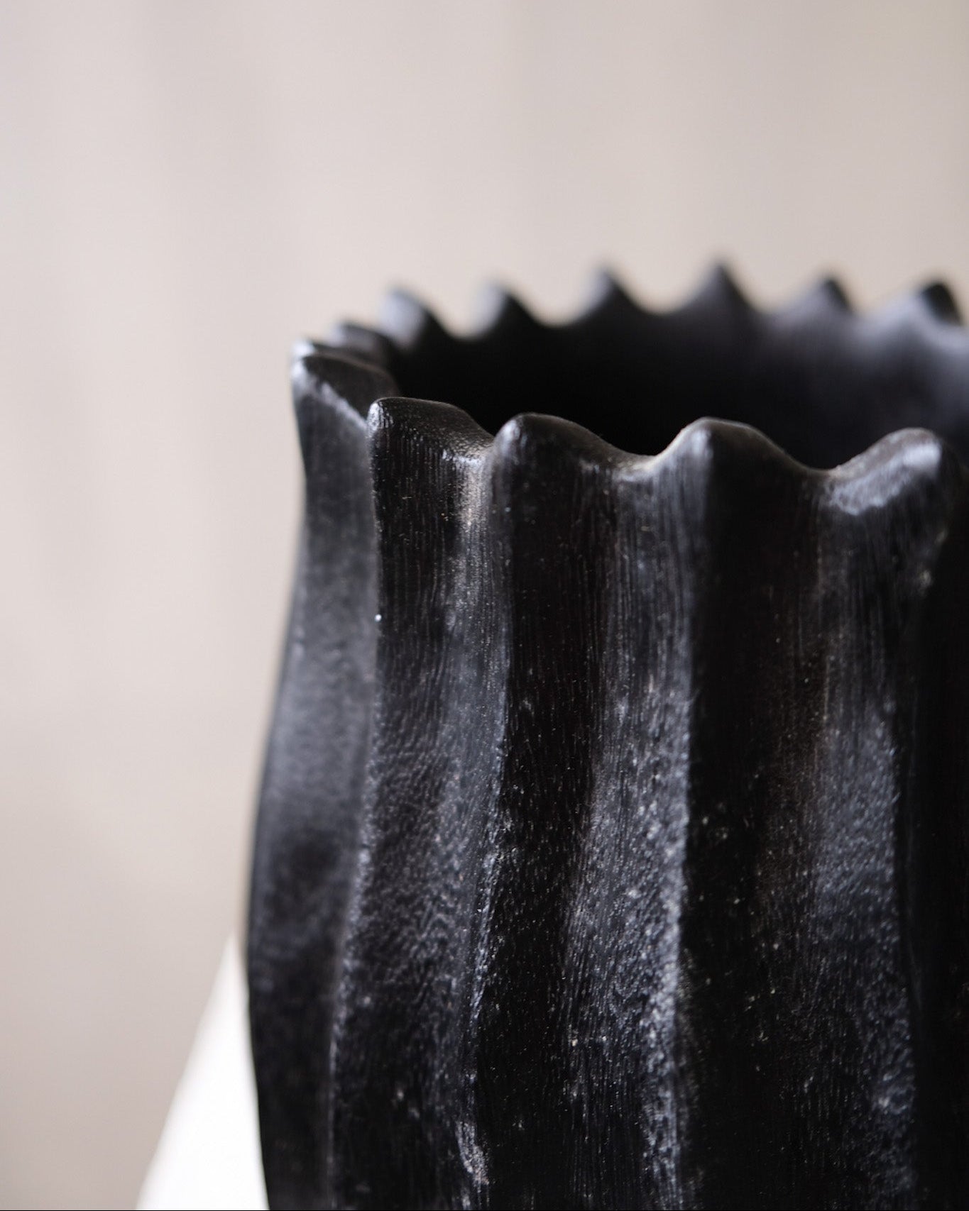 Tulip Bowl Black