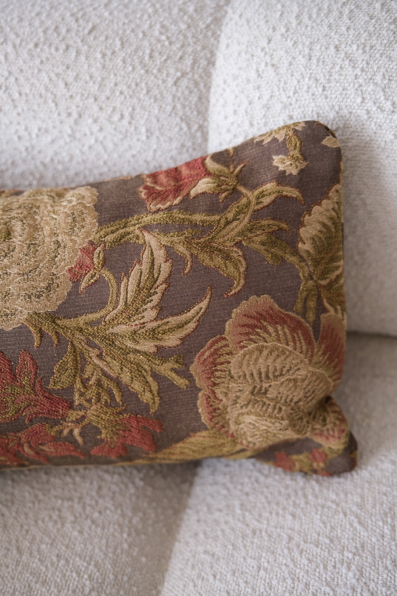 Elea Reversible Tapestry Lumbar
