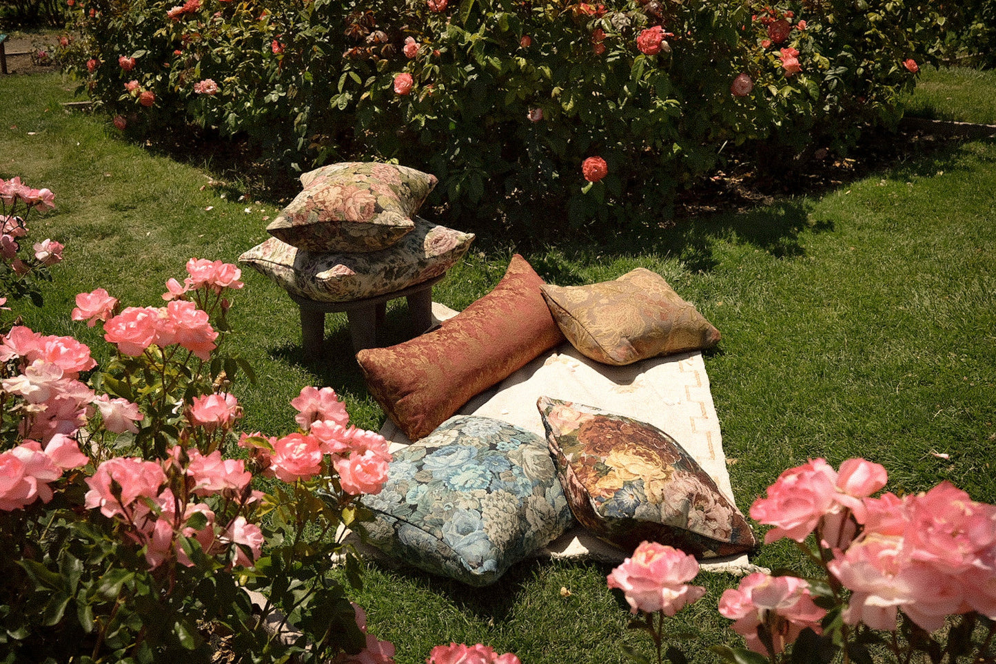 Manon Reversible Tapestry Lumbar
