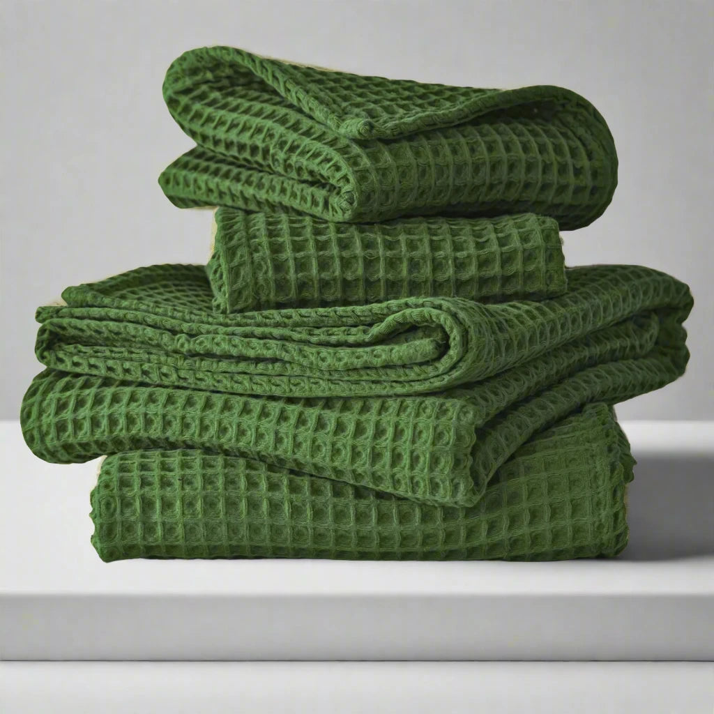 Discover our luxurious Turkish Cotton Waffle Towels – lightweight, highly absorbent, and quick-drying, perfect for elevating your daily bath routine with the finest cotton bath essentials #color_forest
