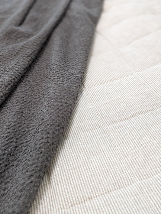 Linen Box Quilt & Shams