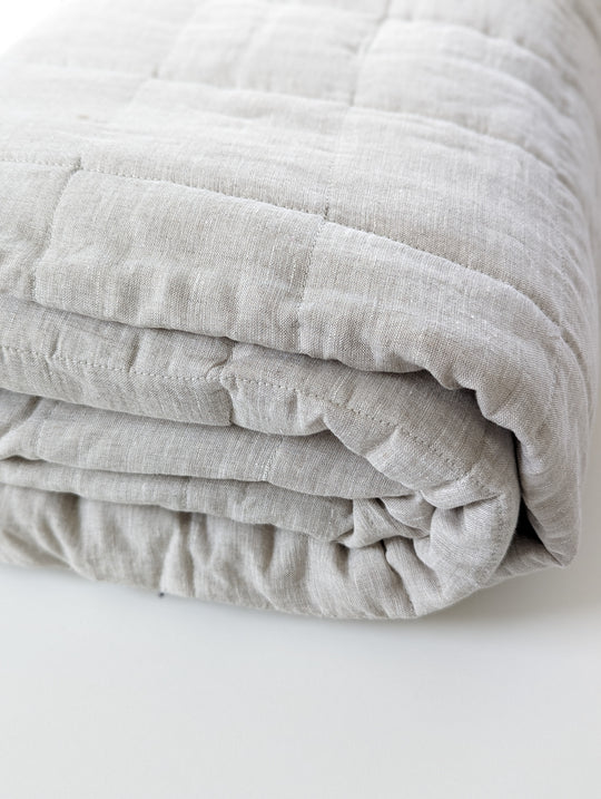 Luxurious 100% Linen Quilted Blanket for Bed #color_natural