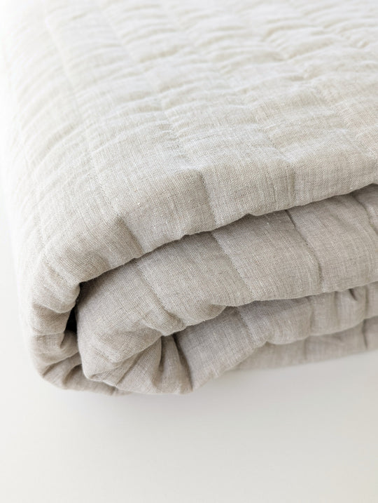 Luxurious 100% French Linen King Quilted Bed Blanket for Bed #color_natural