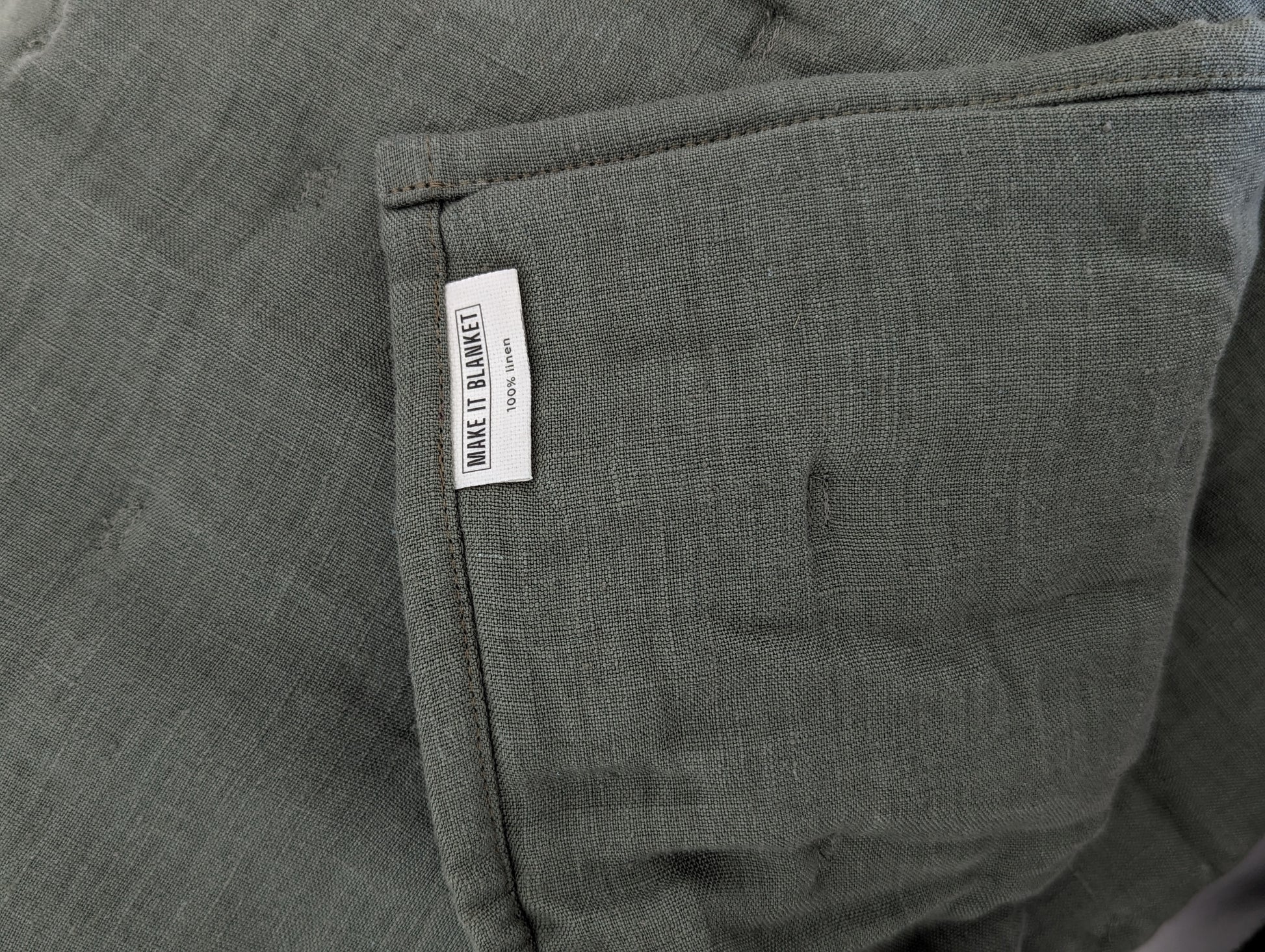 Designer linen sheets for oversized mattresses High-quality linen bedding for interior styling Oversized linen duvet covers for design enthusiasts Designer linen pillowcases for large pillows Luxurious linen throws for oversized beds Linen bedding accessories for interior design projects Oversized linen bedspreads for designer spaces Designer linen bedding with custom sizes Linen bedding sets tailored for spacious rooms Oversized linen quilt covers for interior designers #color_moss