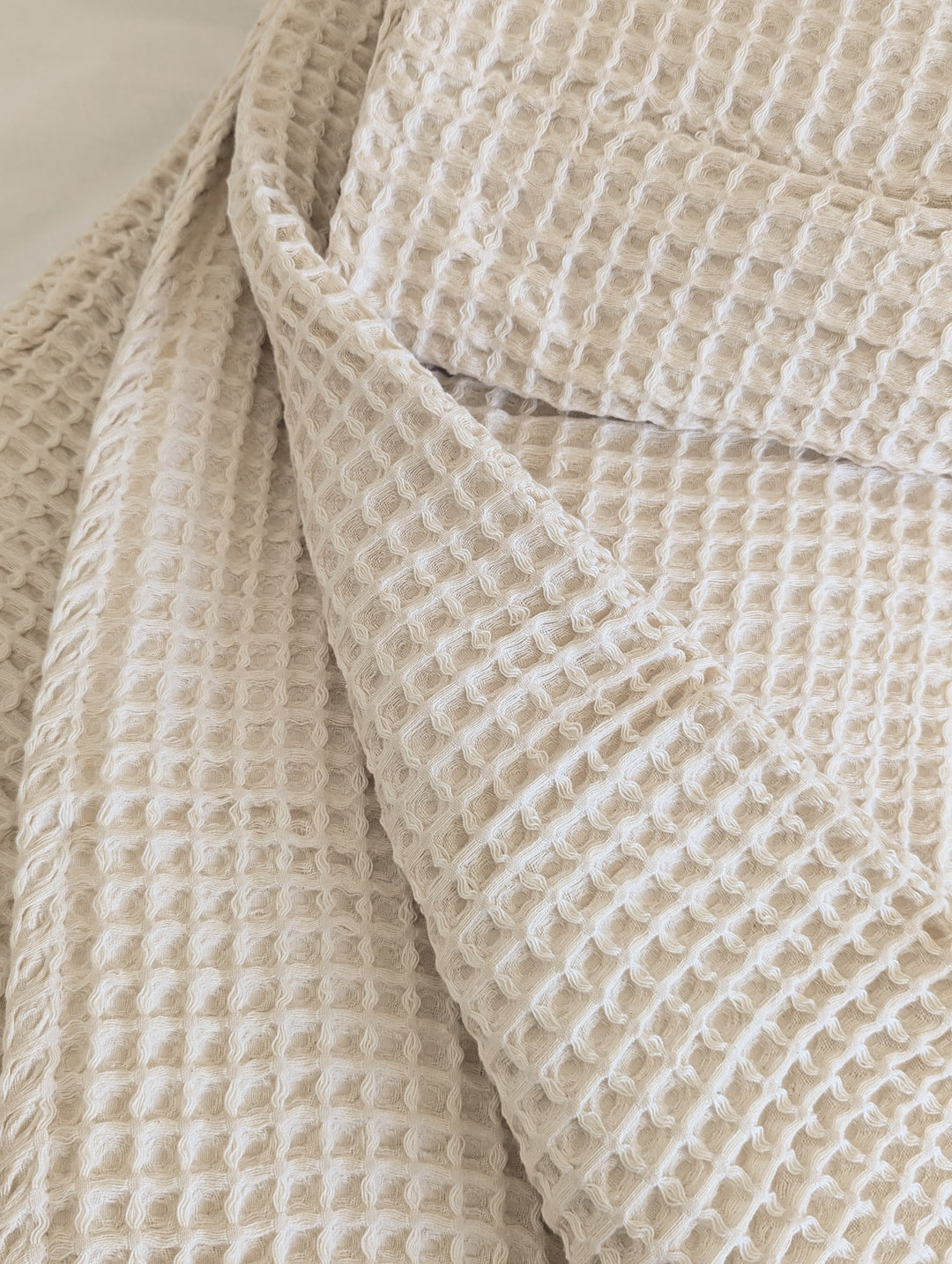 Experience the Ultimate in Comfort with Oversized Turkish Cotton Waffle Blankets – Soft, Breathable, and Perfectly Sized for Luxurious Bedding. Elevate Your Sleep with Premium Cotton Bedding Essentials #color_cream