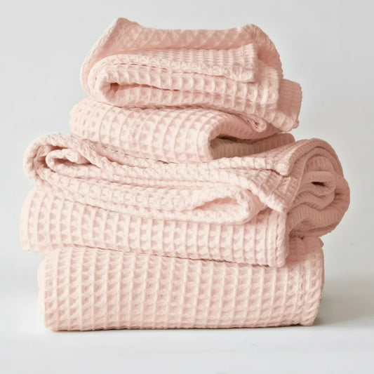 Discover our luxurious Turkish Cotton Waffle Towels – lightweight, highly absorbent, and quick-drying, perfect for elevating your daily bath routine with the finest cotton bath essentials #color_pink