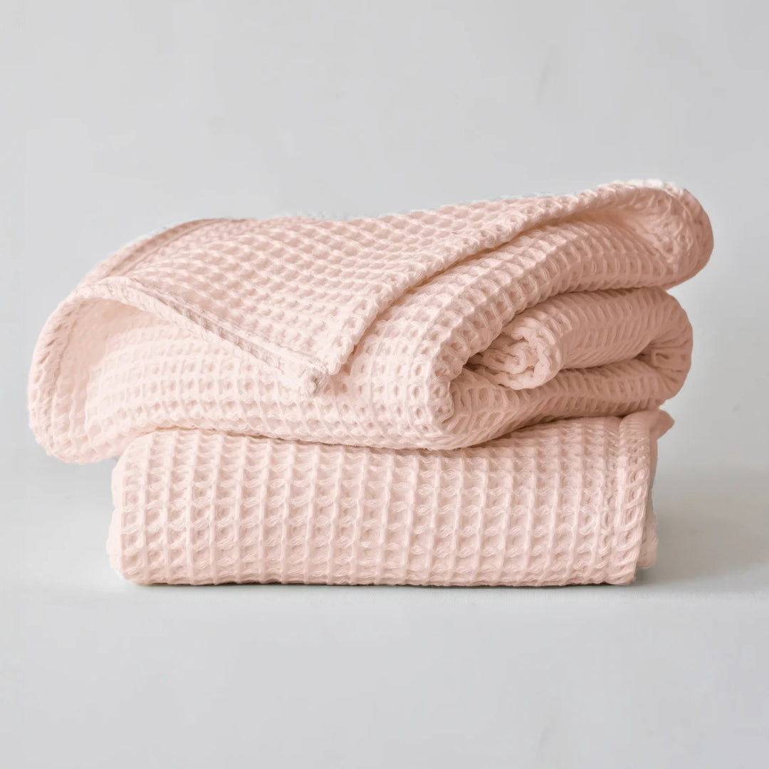 Luxurious Oversized Turkish Cotton Waffle Blankets – Ultimate Comfort and Style for Your Bed #color_pink