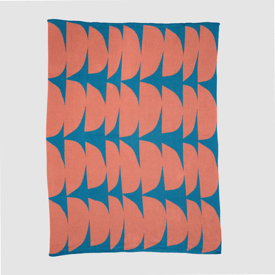 Knit Modern Throw Blanket - Poly Kaareva by Petra Kaksonen