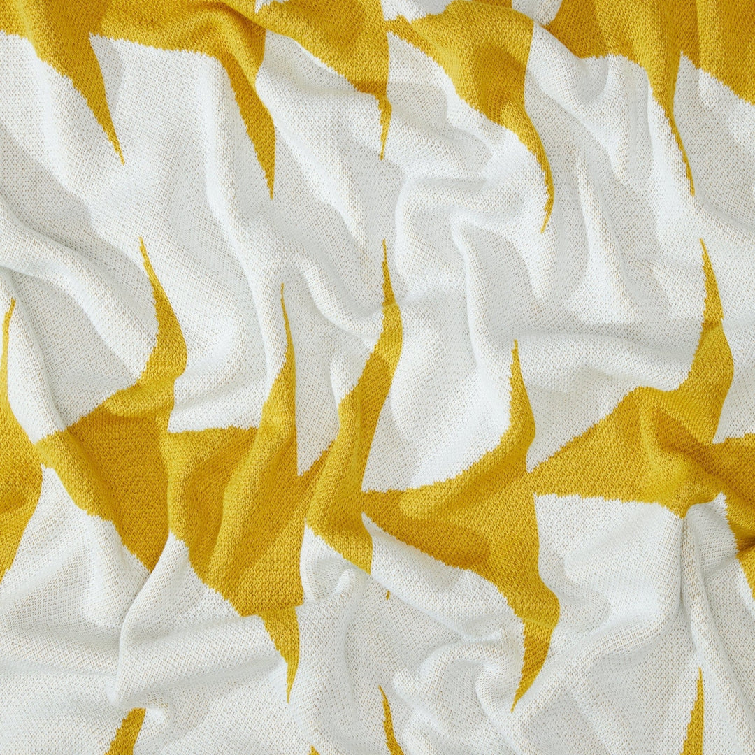 Knit Modern Throw Blanket - Poly Kaareva by Petra Kaksonen