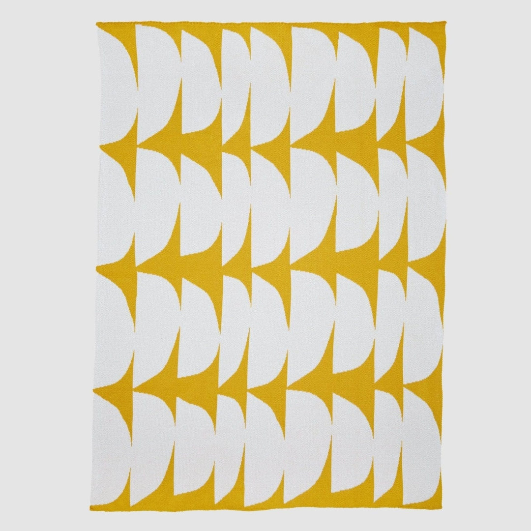 Knit Modern Throw Blanket - Poly Kaareva by Petra Kaksonen
